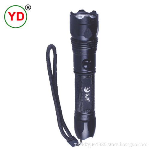 Q3 LED Flash Light with Zoom Function